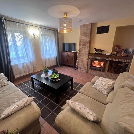 הוילה Argovejo La Casina Del Rio מראה חיצוני תמונה