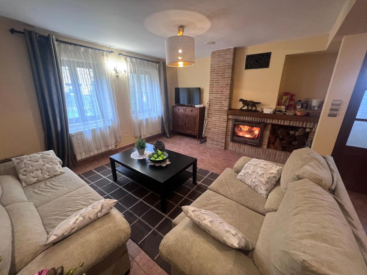 הוילה Argovejo La Casina Del Rio מראה חיצוני תמונה